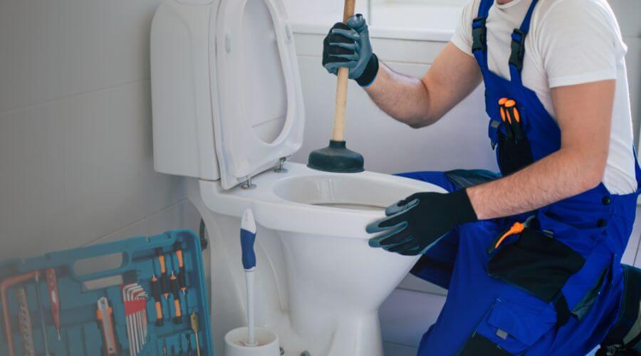 Expert burst pipe repair services in Charleston, AR